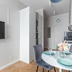 Modern Ac Batorego By Vaya Warschau