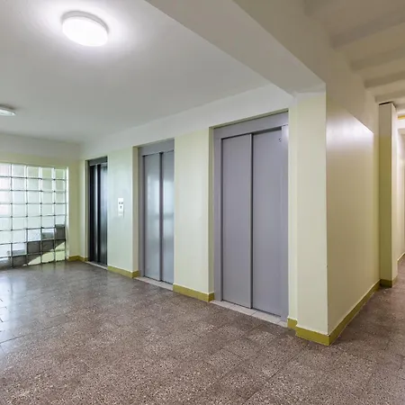 Modern Ac Batorego By Vaya Apartman Varsó