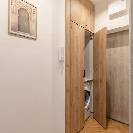 Modern Ac Batorego By Vaya *