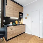 Modern Ac Batorego By Vaya Διαμέρισμα