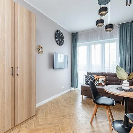 Modern Ac Batorego By Vaya Daire Varşova